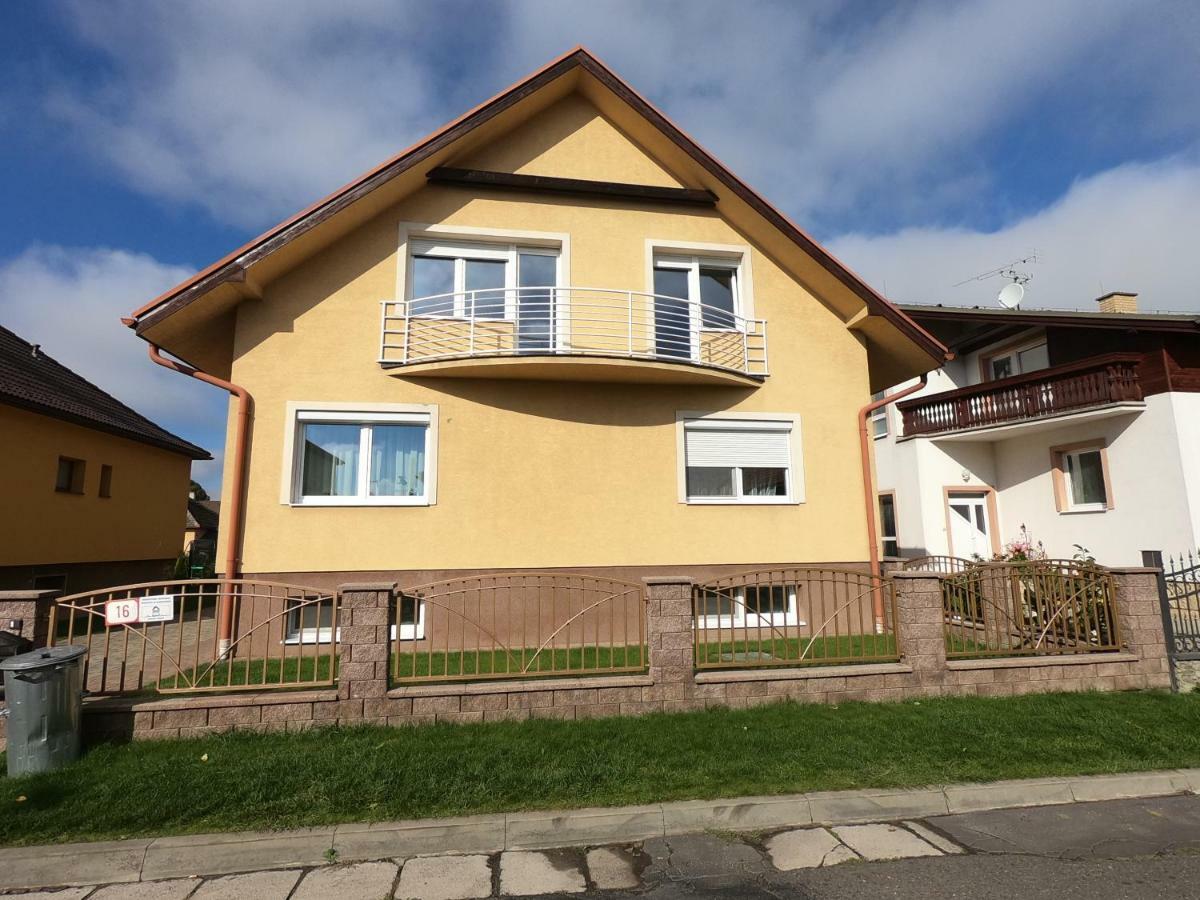 Apartment Amy Liptovský Mikuláš Dış mekan fotoğraf